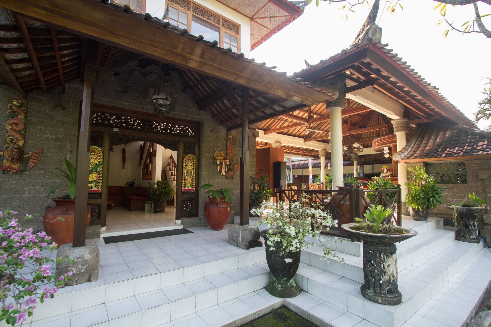 Hotel Bali Warma Denpasar  Bagian luar foto